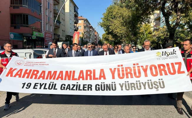 Gaziler Anıldı